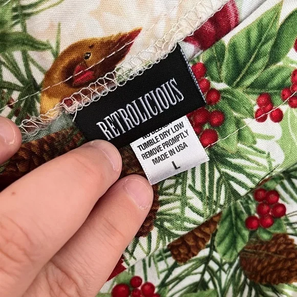 Retrolicious Cardinal Pine Branch Midi Dress in Red Green White - Picture 2 of 6